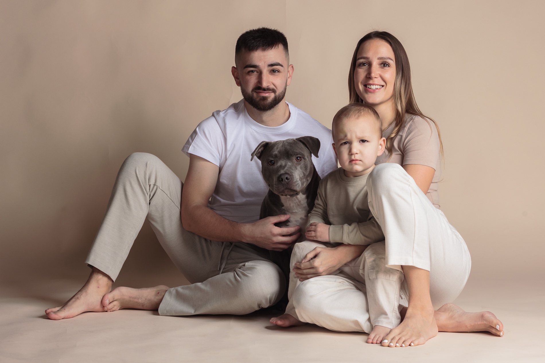 Family Portrait Session including a 16x12" mounted gift print or £50 toward packages - Image 17