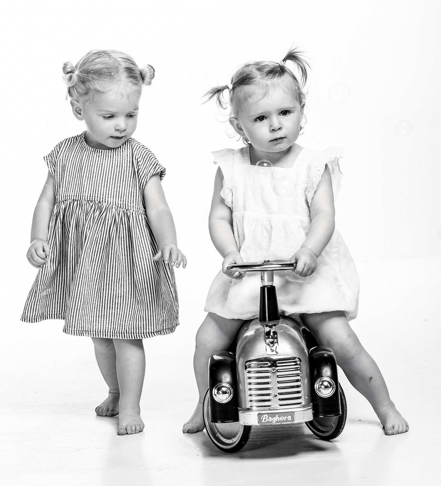 Family Portrait Session including a 16x12" mounted gift print or £50 toward packages - Image 9