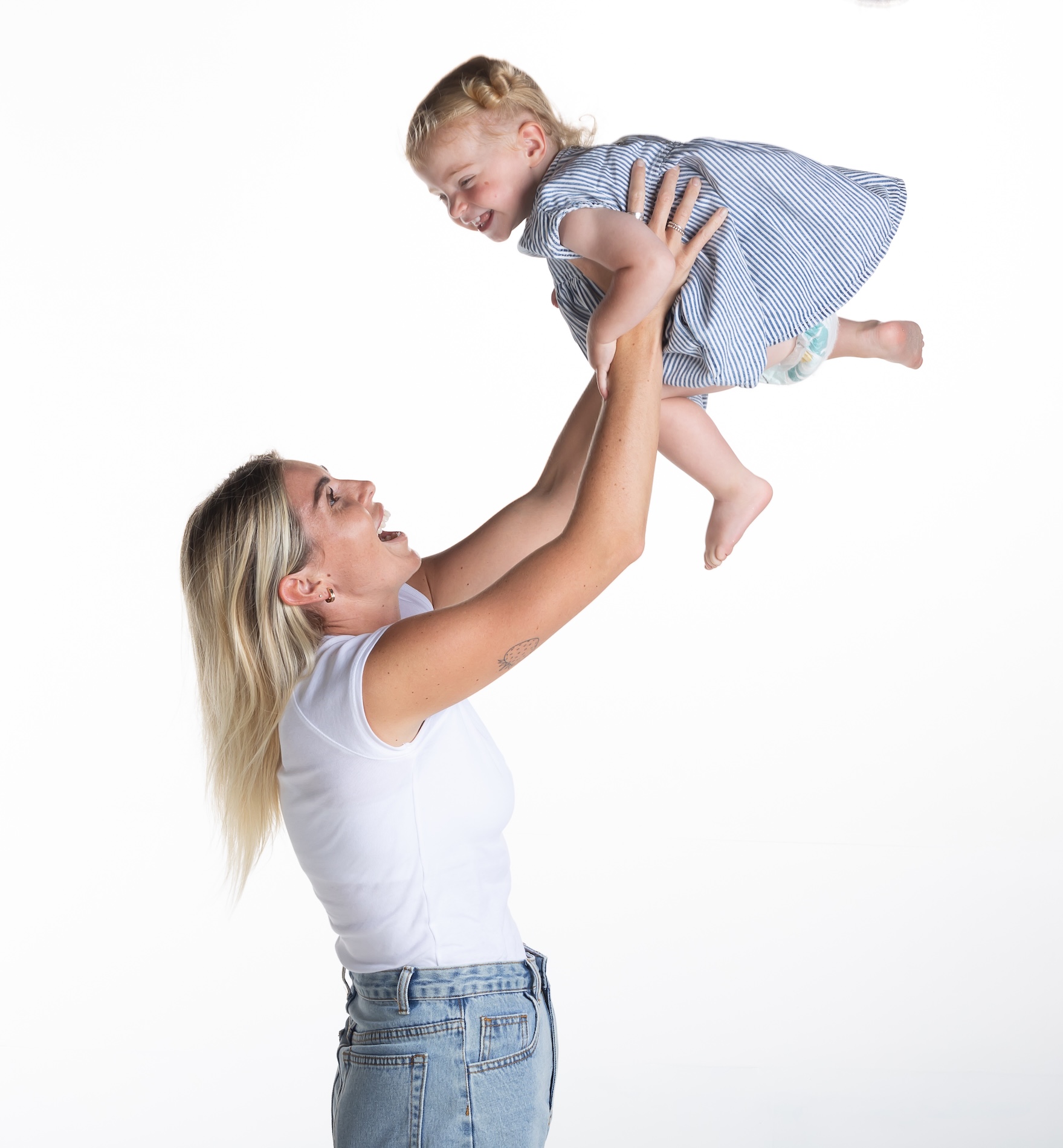 Family Portrait Session including a 16x12" mounted gift print or £50 toward packages - Image 11